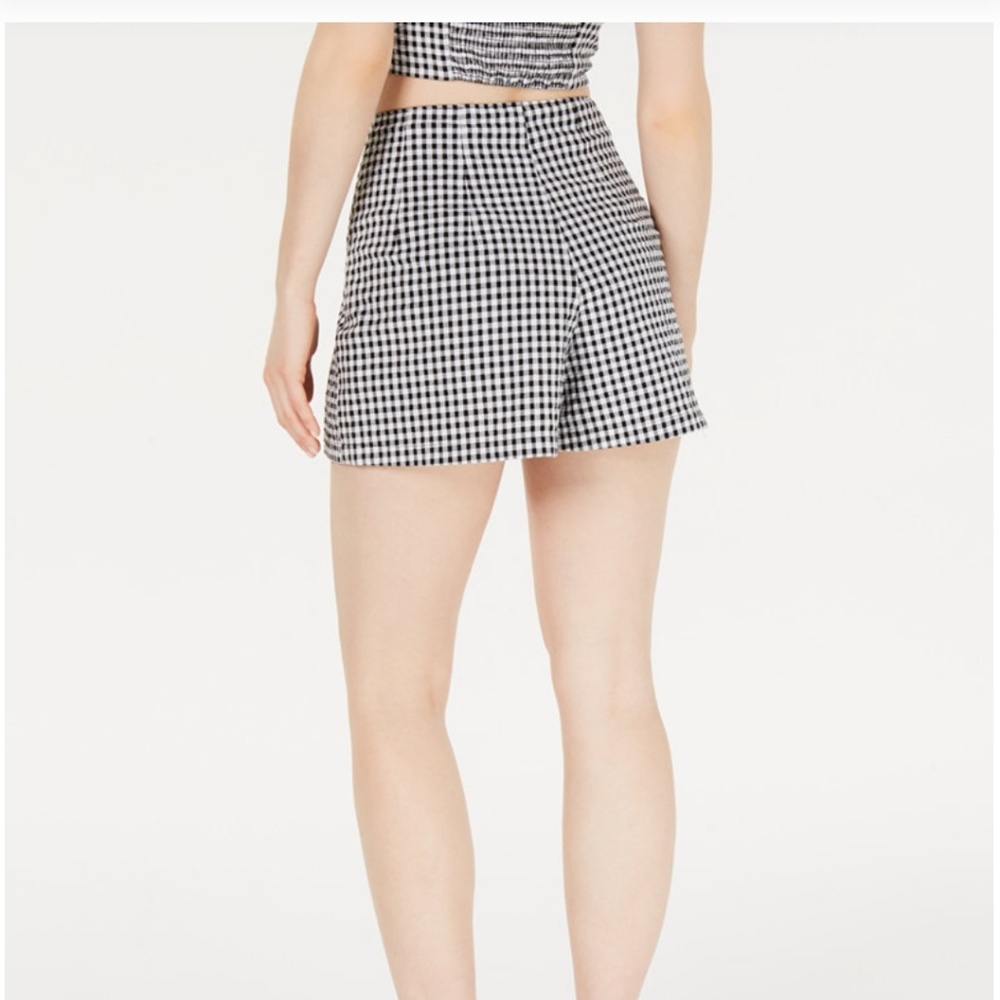 Guess checkered shorts